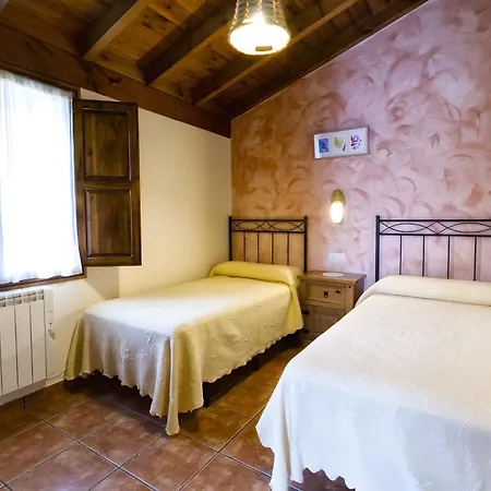 Casa rural Rurales Les Xanes *